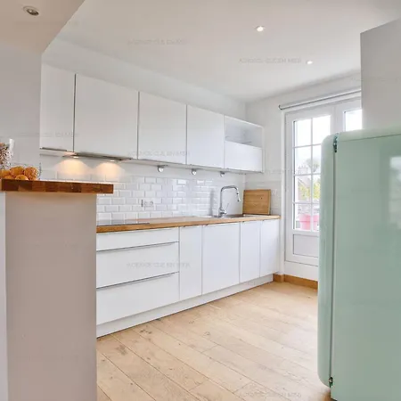 아파트 Avec Terrasse En Centre Balneaire - 4 Pers. - Fr-1-788-102 *