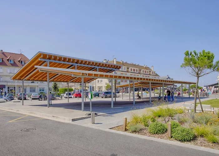 Avec Terrasse En Centre Balneaire - 4 Pers. - Fr-1-788-102